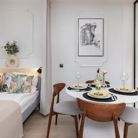 The Olive Center By Renters 格但斯克