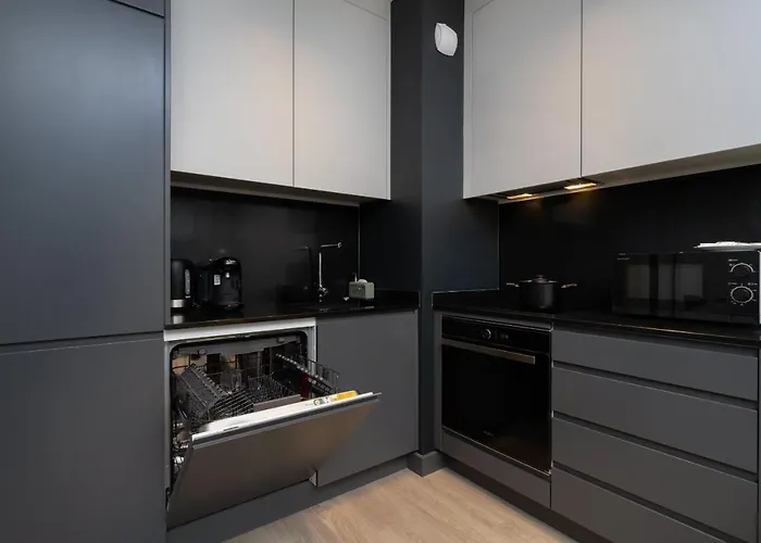 The Olive Center By Renters