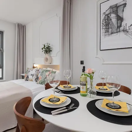 Srodmiescie Akademia Muzyczna By Renters